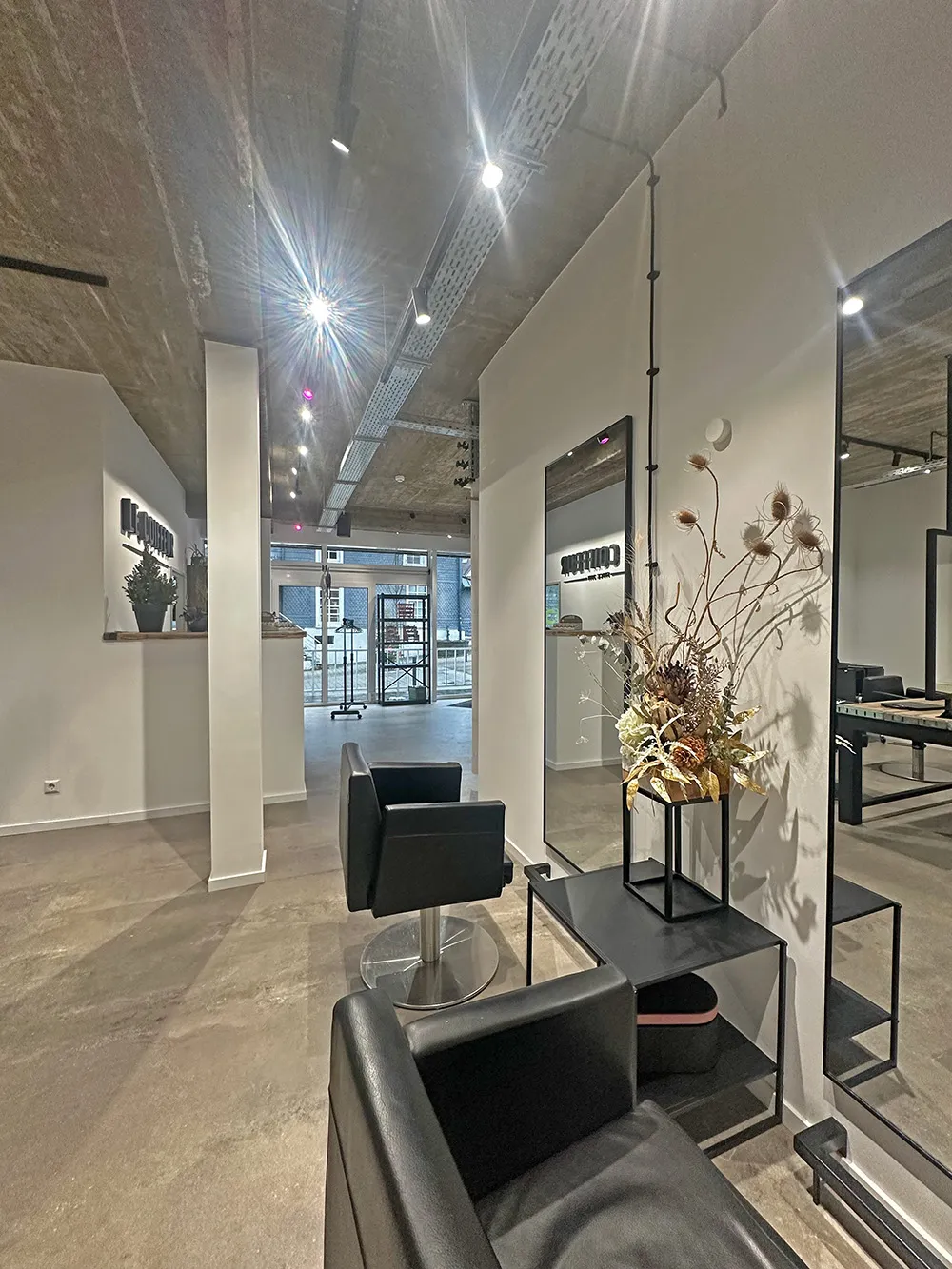 Blick in den Salon von Le Coiffeur in Nümbrecht